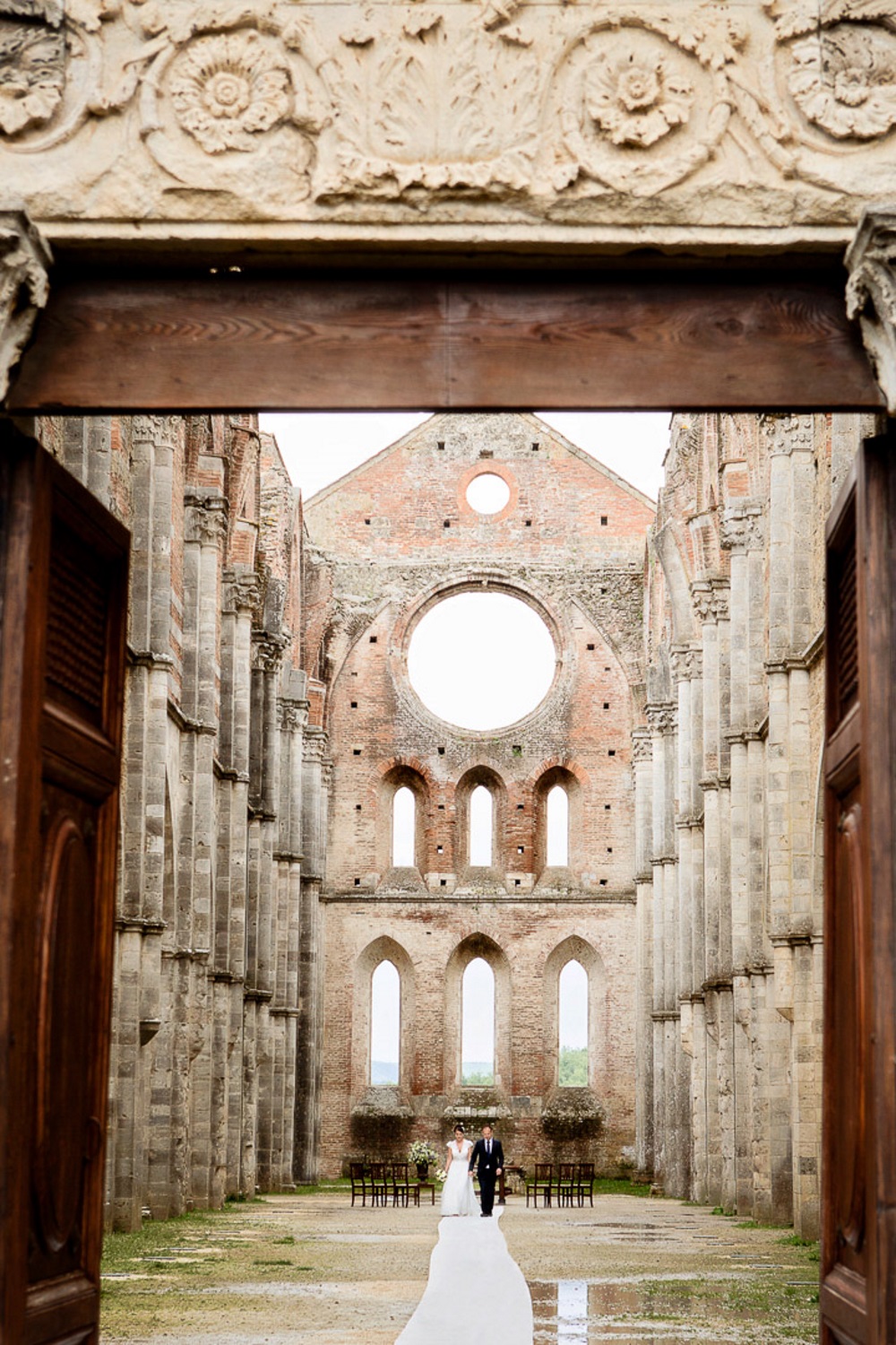 Wedding in San Galgano